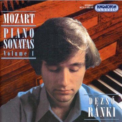 Piano sonatas, Volume 1