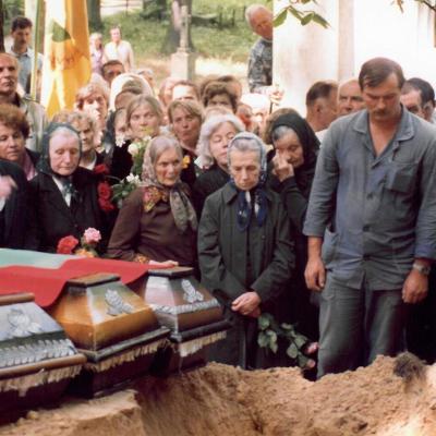 Holtak szabadsága