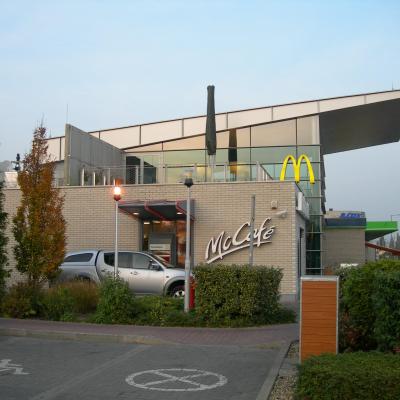 Autós gyorsétterem