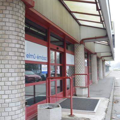 ÉMÁSZ irodaépület előcsarnok átalakítás