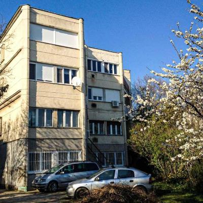 Vérhalom téri társasház