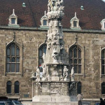 Szentháromság szobor helyreállítása